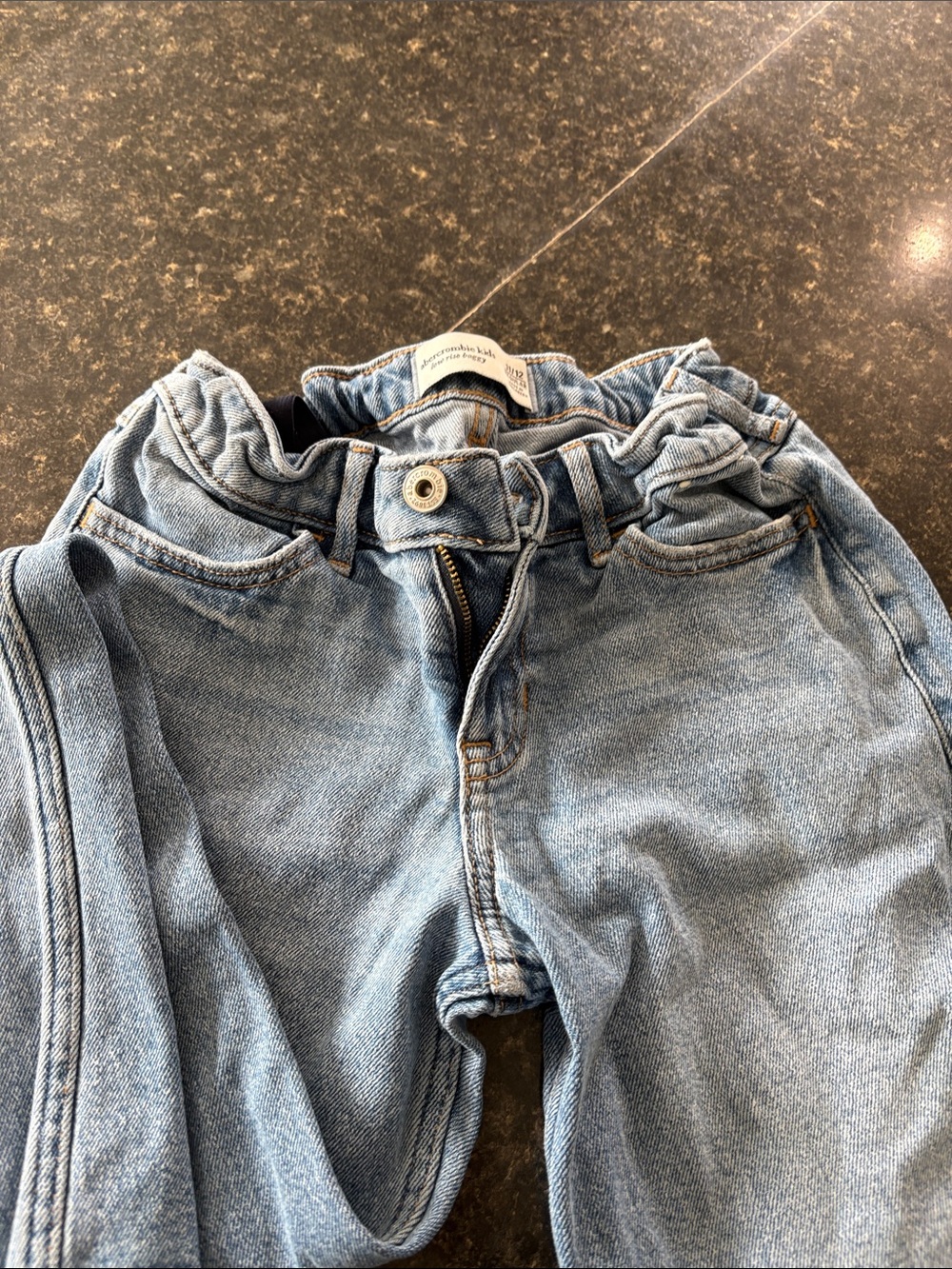 abercrombie kids light blue denim jeans - 2-pack look - Picture 4 of 5